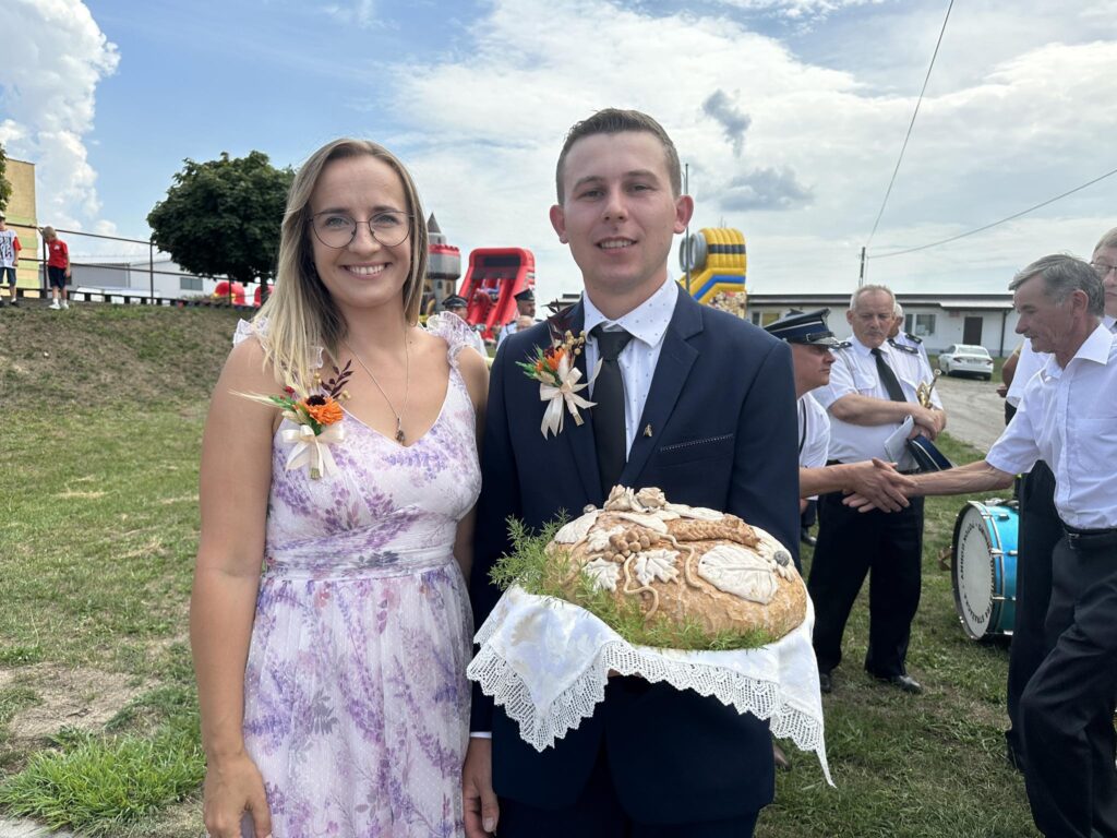 Potok Górny już czeka na Zenka. Dożynki trwają (foto) - Zdjęcie główne