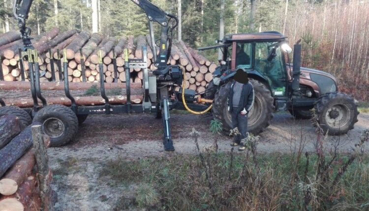 Odnalazł się traktor skradziony w powiecie! Gdzie był? - Zdjęcie główne