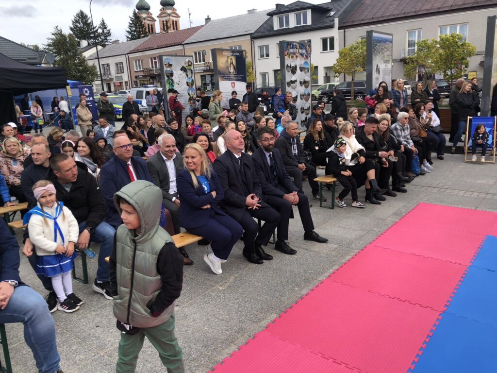 Co za pompa w Biłgoraju! Marszałek robi festyn (foto) - Zdjęcie główne