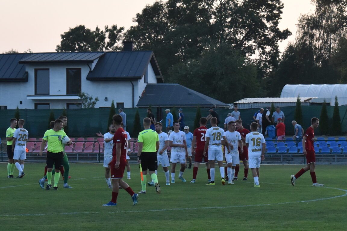 Zaległości odrobione. Derby dla Gromu Różaniec - Zdjęcie główne