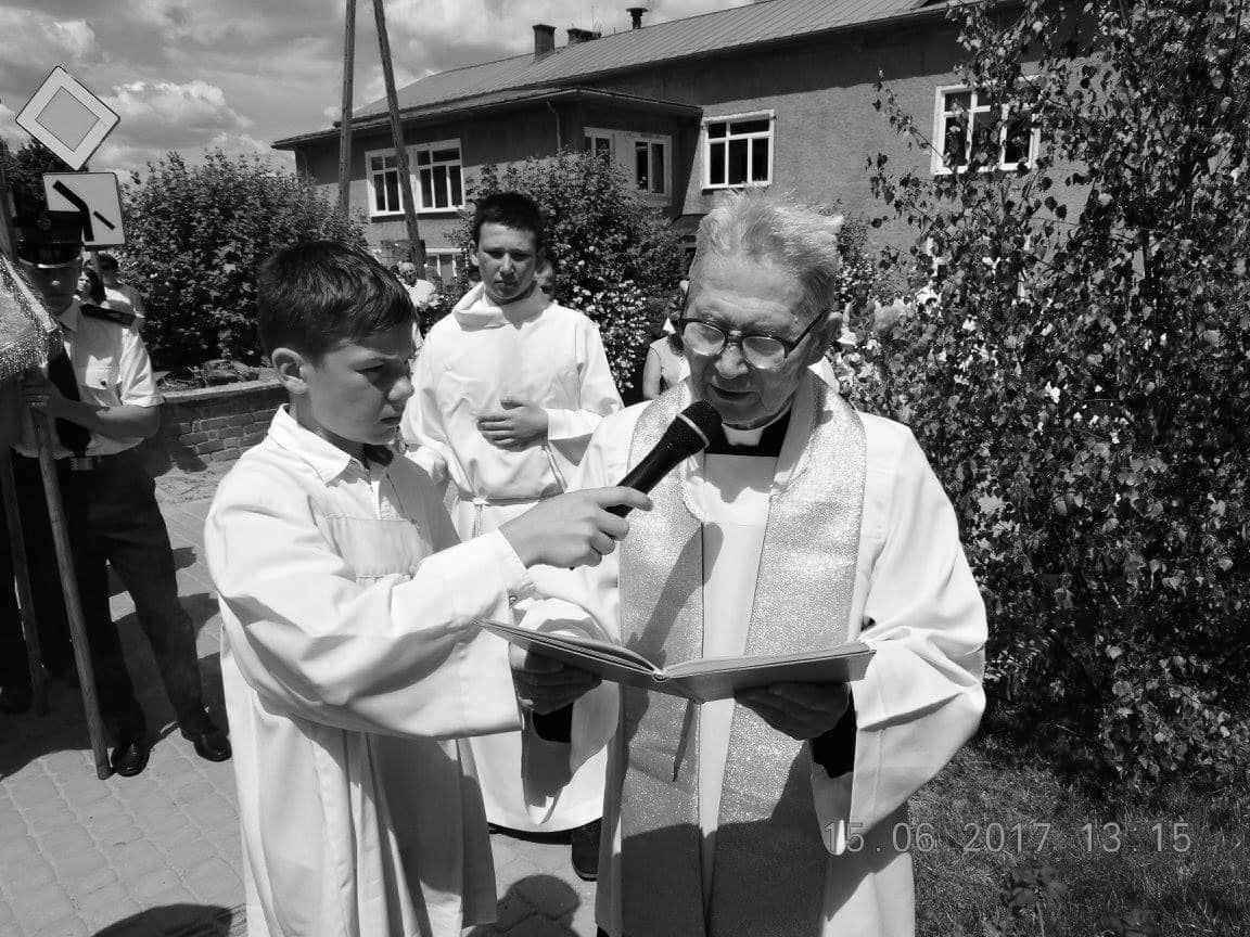 Ostatnie pożegnanie proboszcza w Biłgoraju - Zdjęcie główne