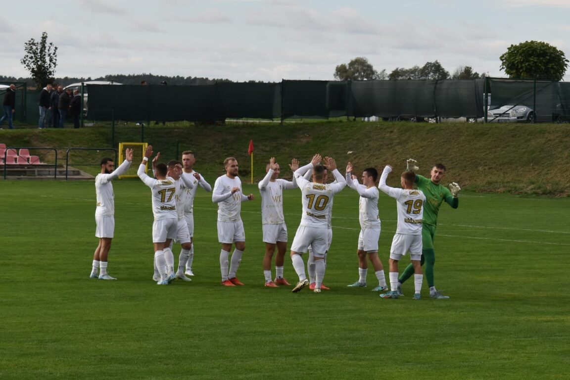 Podwójne derby w piłkarskiej okręgówce - Zdjęcie główne