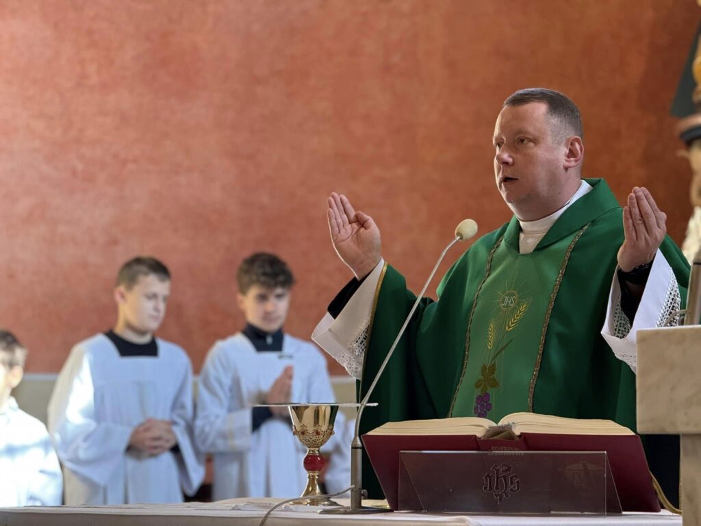 Barwna procesja na ulicach Goraja (foto) - Zdjęcie główne