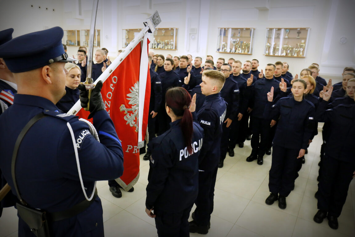 Więcej policjantów w Biłgoraju (foto) - Zdjęcie główne