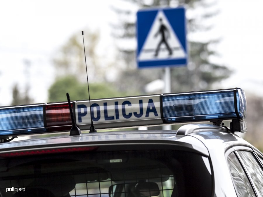 Przespał się w cudzym samochodzie i go uszkodził - Zdjęcie główne