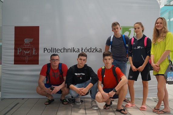 Bardzo udany występ zawodników UKS Delfin Garwolin w Zimowych Mistrzostwach Polski Seniorów i Młodzieżowców - Zdjęcie główne