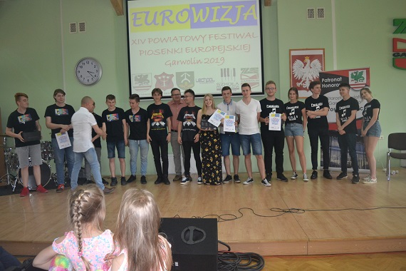XIV Powiatowy Festiwal Piosenki Europejskiej Eurowizja 2019 w ZS Nr 1 w Garwolinie - Zdjęcie główne