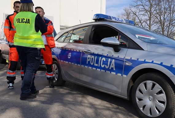 Policjanci zapewniają, że są chętni do pomocy - Zdjęcie główne
