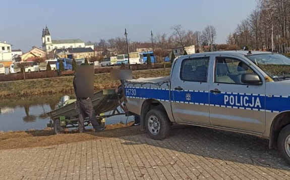 Policja po pościgu zatrzymała osoby z narkotykami - Zdjęcie główne