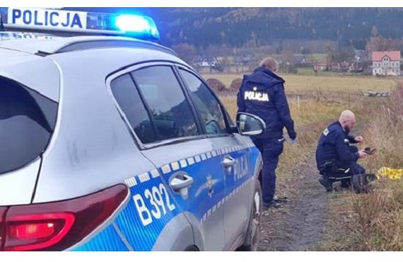 Zaginiony 90-latek odnaleziony przez policjantów - Zdjęcie główne