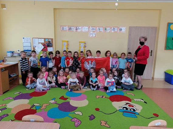 Wizyta Pani Burmistrz Miasta i Gminy Pilawa w Przedszkolu Samorządowym im. Misia Uszatka - Zdjęcie główne