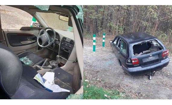 Porzucone auto w Mierżączce - Zdjęcie główne