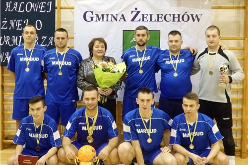 Iskra Gózdek zwycięzcą X Jubileuszowego Turnieju Halowej Piłki Nożnej o Puchar Burmistrza Żelechowa - Zdjęcie główne