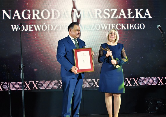 Cecylia Dąbrowska: Malarstwo to magia - Zdjęcie główne