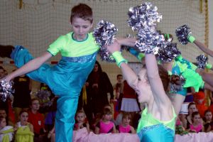 Garwolińskich cheerleaderki górą - Zdjęcie główne