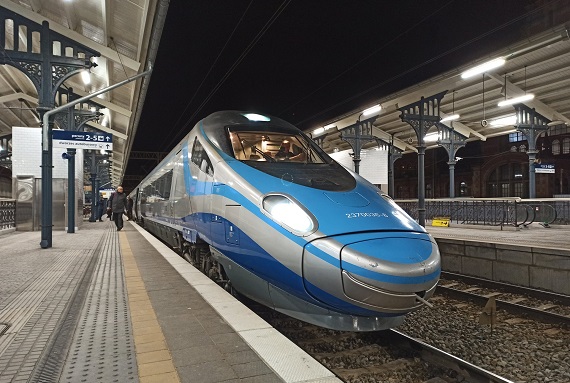 PLK testowały jazdę 200 km/h na trasie Warszawa - Gdańsk - Zdjęcie główne