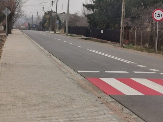 Droga powiatowa oddana do użytku i poświęcona - Zdjęcie główne