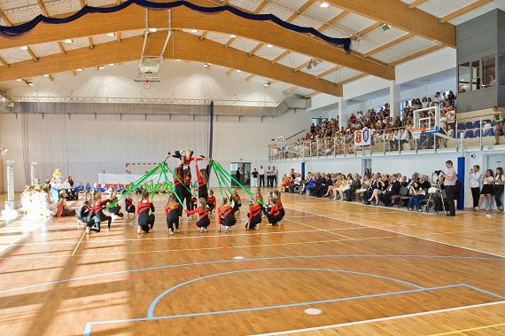 Miasto Garwolin pozyskało środki na wyposażenie nowej hali sportowej - Zdjęcie główne