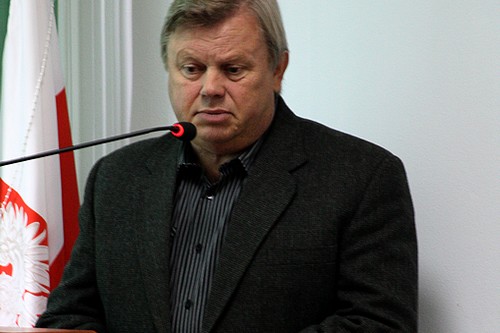Powiat: Prawo budowlane i sąsiedzi bez litości - Zdjęcie główne