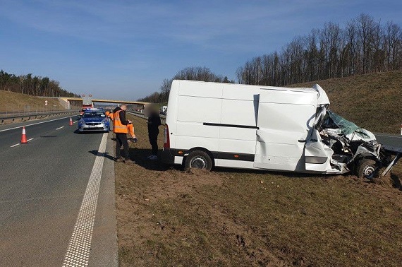 Kolizja na S17 skutkiem zmęczenia kierowcy - Zdjęcie główne