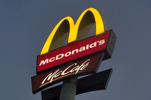 McDonalds oficjalnie zakolejkowany - Zdjęcie główne