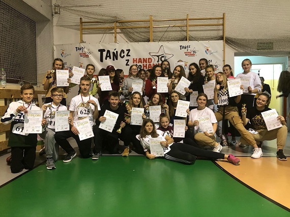 Sukces tancerzy Street Dance Studio na zawodach w Warszawie - Zdjęcie główne