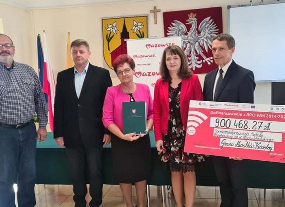 UE wspiera termomodernizację Szkoły Podstawowej w Miastkowie Kościelnym - Zdjęcie główne