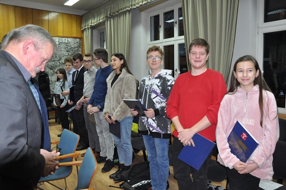 Rada Miasta zatwierdziła skład Młodzieżowej Rady - Zdjęcie główne