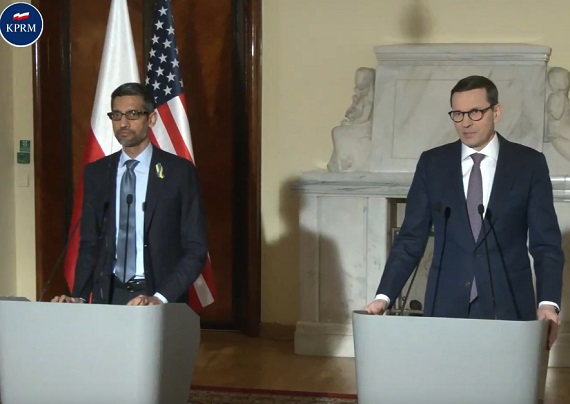 Morawiecki chce dalszej kontroli internetu, ale nie określa jej ram - Zdjęcie główne
