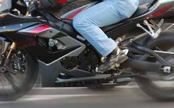 Motocyklista bez uprawnień do kierowania. Grozi mu do 30 tys. złotych grzywny - Zdjęcie główne