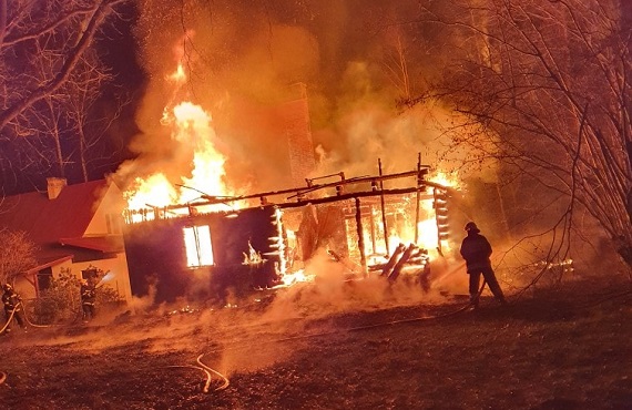 Pożar budynku mieszkalnego w Trzciance - Zdjęcie główne