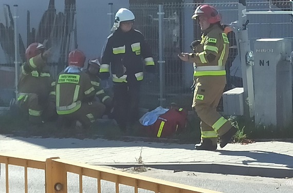Kolizja na przejeździe kolejowym w Pilawie - Zdjęcie główne