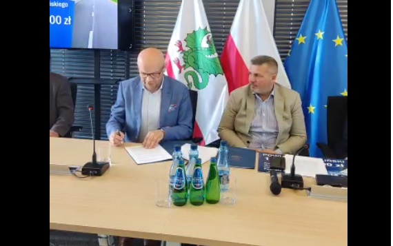 Rekordowe środki na drogi powiatu garwolińskiego - Zdjęcie główne