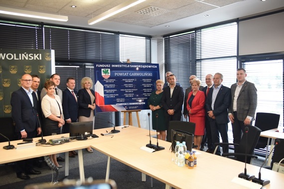 13 mln zł da samorządów powiatowych w ramach FIS - Zdjęcie główne