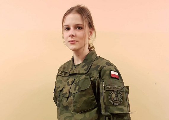 Szer. Wiktoria Kliczek z powiatu garwolińskiego uczy się i służy w WOT - Zdjęcie główne