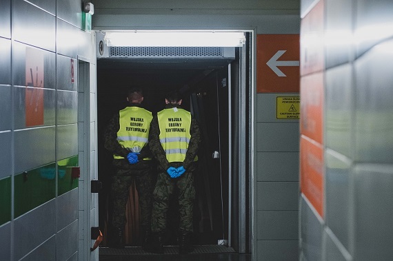 Terytorialsi z Garwolina działają na lotnisku Chopina - Zdjęcie główne