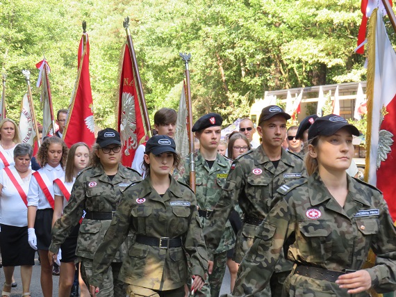 Uroczystości patriotyczne w Uninie - Zdjęcie główne