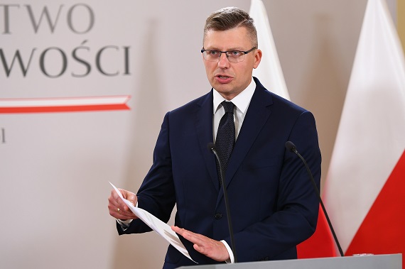 Nie będzie nowych limitów na gotówkę w 2023r. Minister Warchoł prostuje fałszywe informacje - Zdjęcie główne