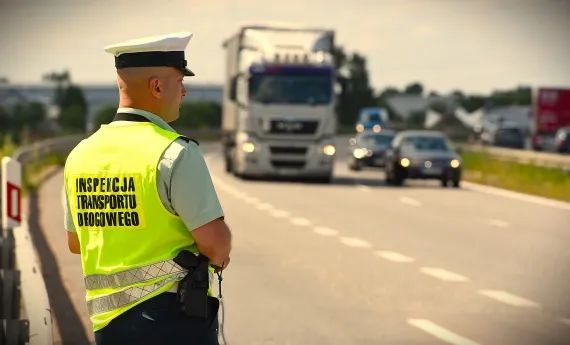 Po tym kursie czeka praca w ITD. Sprawdzamy zarobki  - Zdjęcie główne