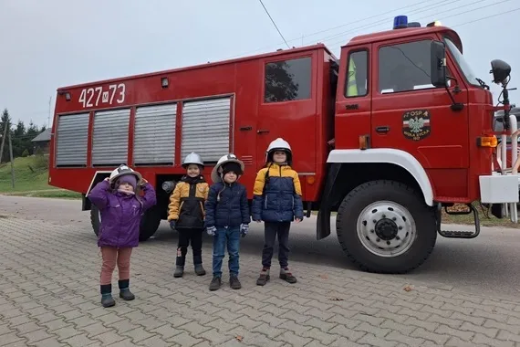 Zlot zabytkowych samochodów strażackich - Zdjęcie główne