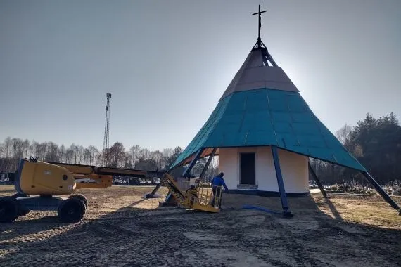 Trwa budowa kaplicy cmentarnej w Pilawie. Kiedy zakończenie prac? - Zdjęcie główne