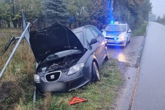 Groźny wypadek w rejonie skrzyżowania - Zdjęcie główne