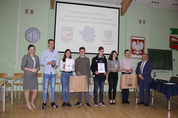 Sprawdzili swoją wiedzę o samorządach i powiecie garwolińskim - Zdjęcie główne