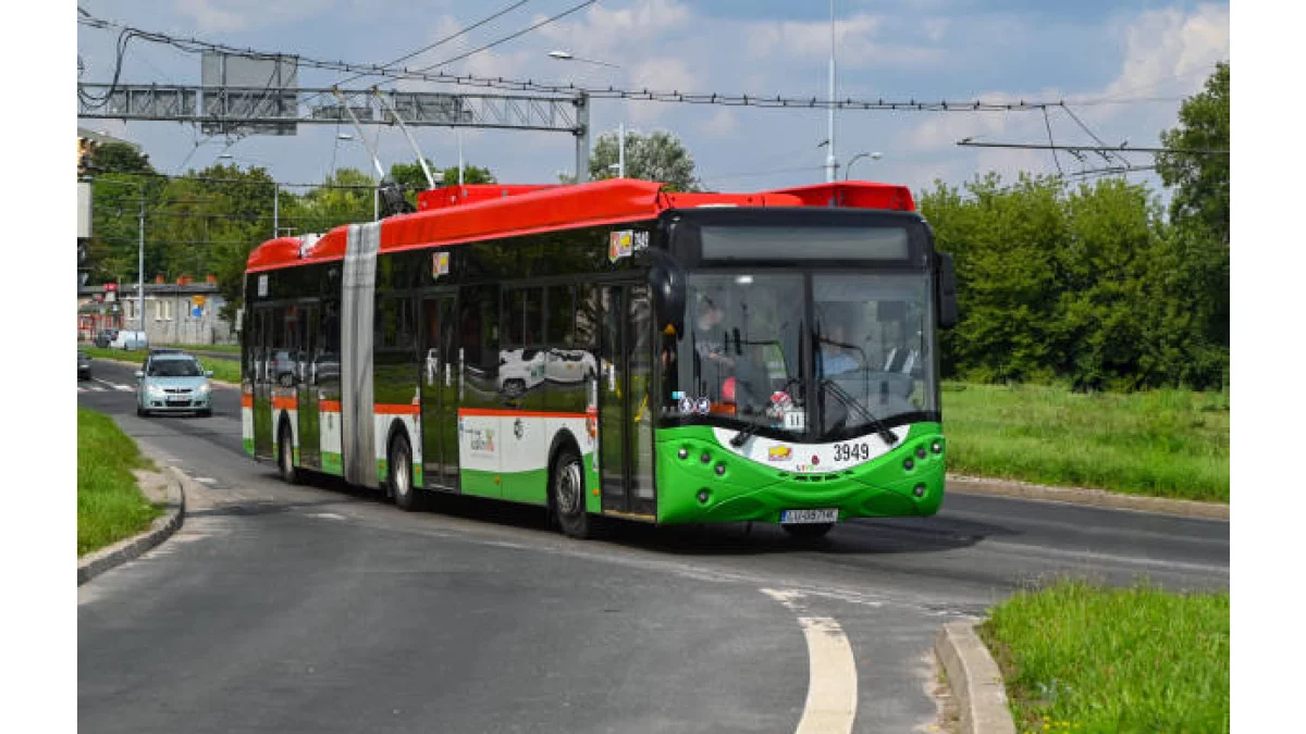 Lublin: Będą rozśmieszać pasażerów autobusu. '"Światowy Dzień Uśmiechu" - Zdjęcie główne