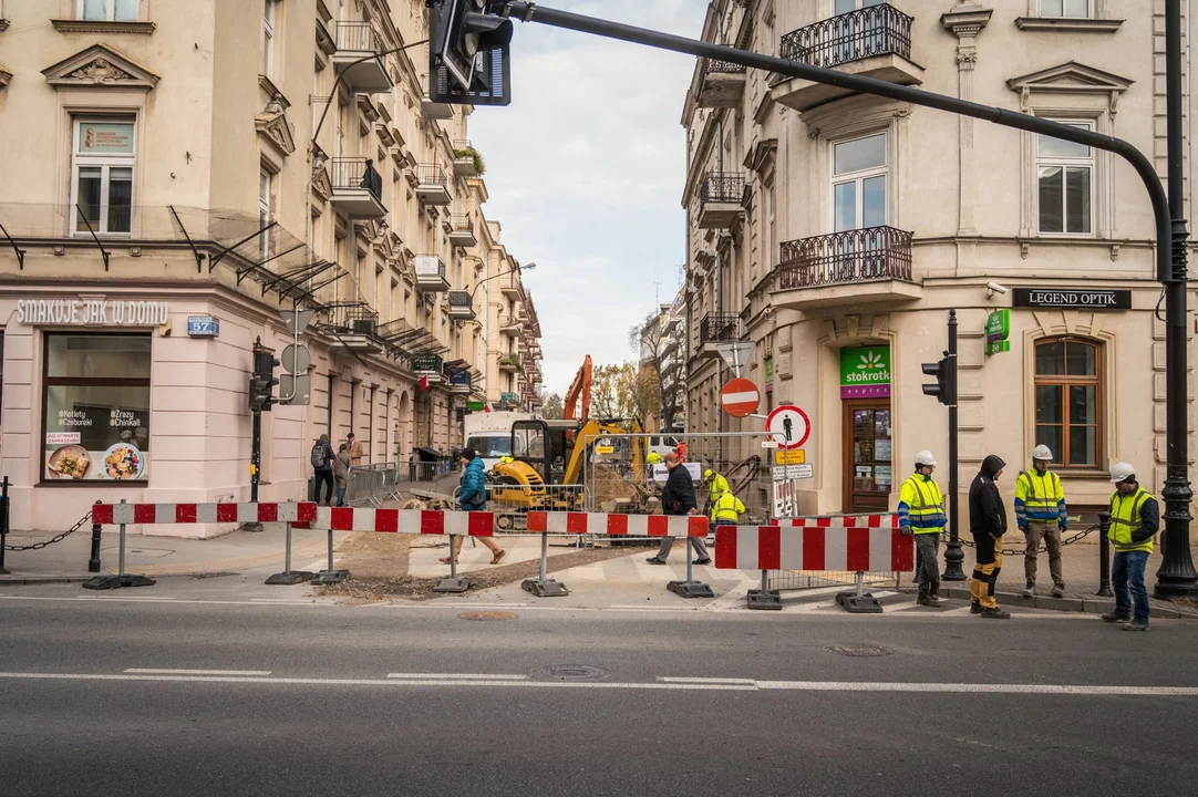 Lublin: Ulica w centrum miasta z wyłączoną Strefą Płatnego Parkowania - Zdjęcie główne