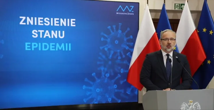 Koronawirus: Polska zniesie stan epidemii. Minister Niedzielski: Jest zagrożenie, ale sytuacja zmierza w dobrym kierunku - Zdjęcie główne