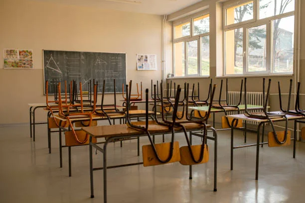 Koronawirus: Po wakacjach wróci zdalna nauka w szkołach? Minister Czarnek rozwiał wątpliwości - Zdjęcie główne