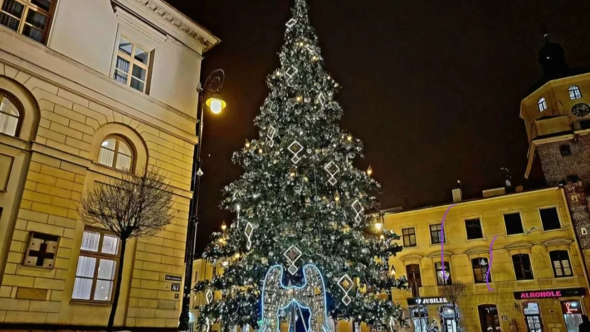 Lublin w blasku świątecznych iluminacji. Od kiedy możemy je podziwiać? - Zdjęcie główne