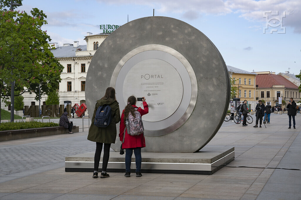 Lublin: Portal polsko-litewski na Placu Litewskim zostanie dłużej - Zdjęcie główne