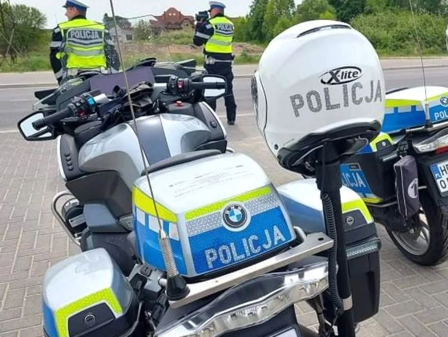 Koniec długiego weekendu. Na drogach liczne patrole policji - Zdjęcie główne